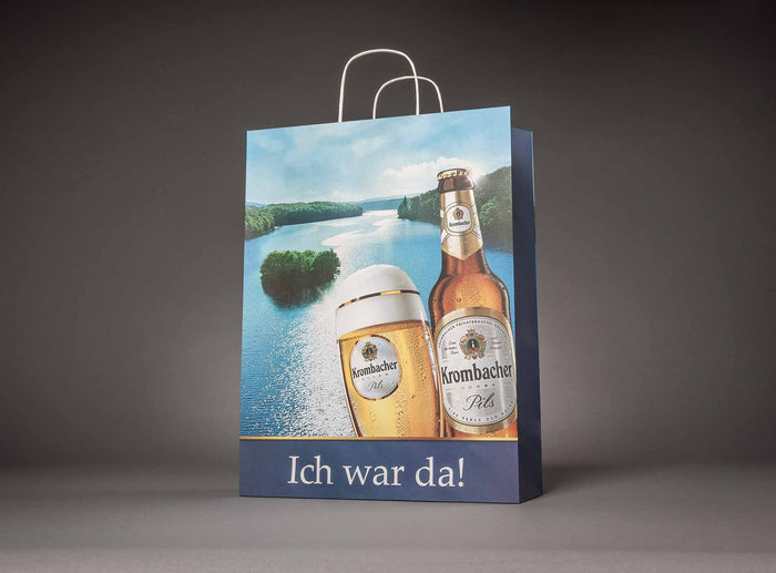 Bedruckte Papierkordeltasche Motiv Krombacher