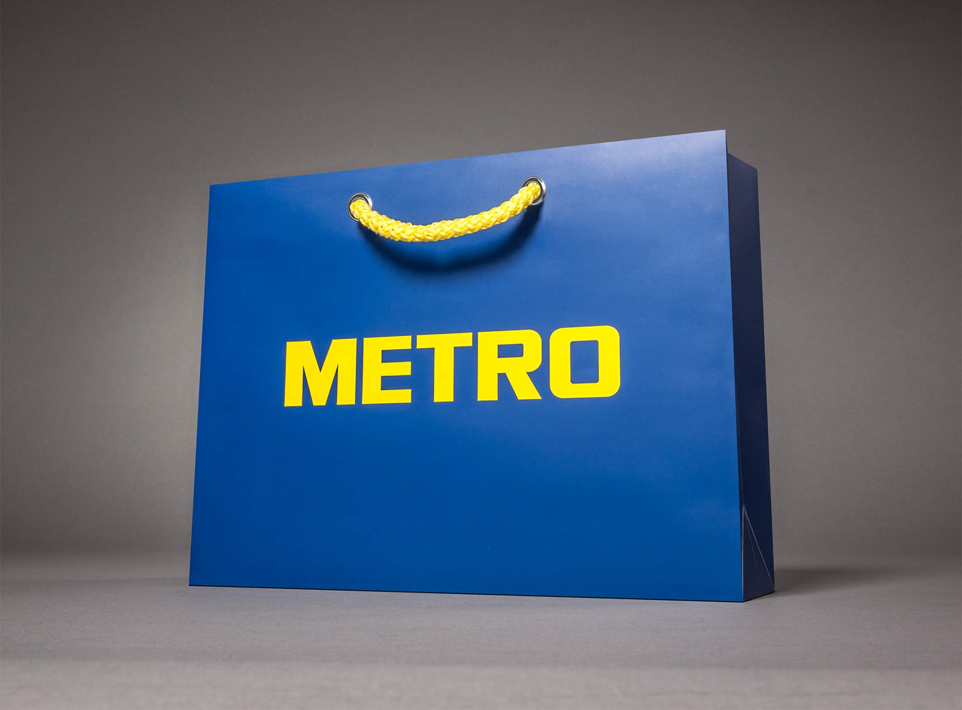 Hochwertige Papiertasche mit Kordel und Öse Motiv Metro